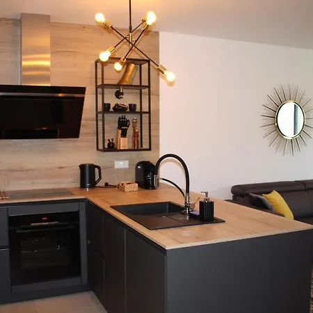 Daire 20 Alpe Maritima - Ferienapartment Alps & *